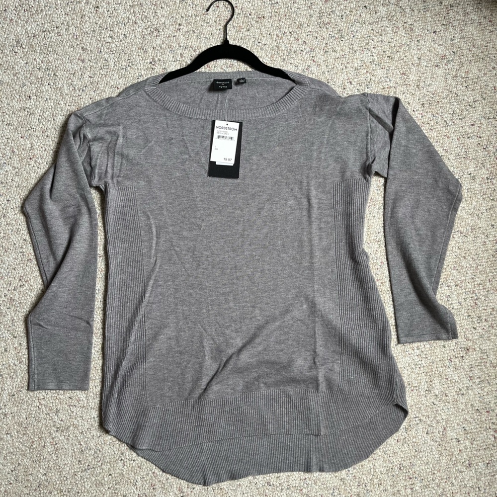 NWT Long Sleeve Pullover Sweater